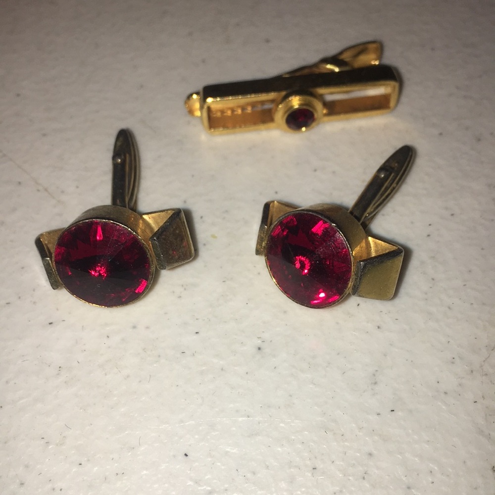 Cufflinks